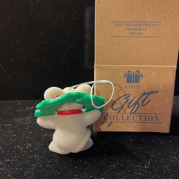Avon Vintage Collectible “Tree Trimmer Friends Ornament Mouse” - Picture 3 of 7